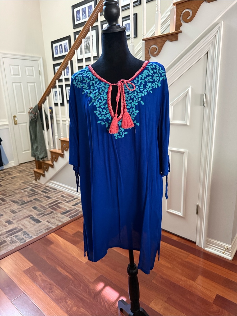 La Blanca Leaf It To Me Swim Coverup Sz M Blue Embroidered Split Sleeve